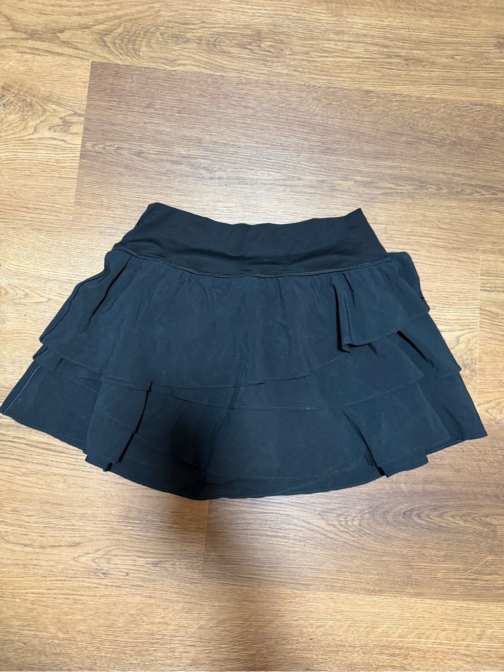 Offline / aerie Women's Black Tiered Ruffle Tennis/ Pickleball Skort